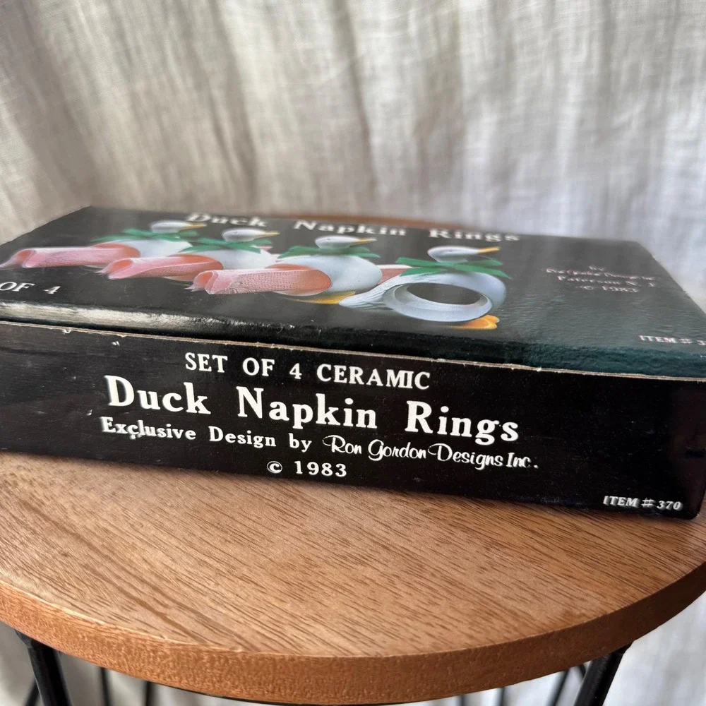 Vintage 1983 Country Duck Napkin Ringa Ceramic Set of 4 White Blue Bow *READ